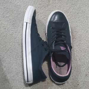 Womens converse size 9